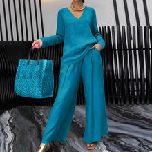 Load image into Gallery viewer, Solid Color Long Sleeve Top & Pants Two-Piece Travel Set