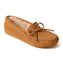Load image into Gallery viewer, Minnetonka Pile Lined Softsole - Womens Moccasins