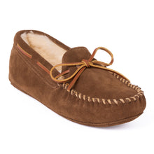 Load image into Gallery viewer, Minnetonka Sheepskin Softsole Moc - Mens Slippers