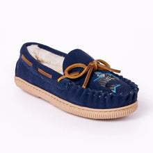 Load image into Gallery viewer, Minnetonka Pile Lined Hardsole Suede (Navy Shark) - Children's Slipper