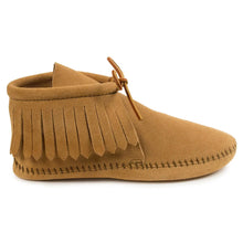 Load image into Gallery viewer, Minnetonka Classic Fringe Softsole Boot - Womens Boots