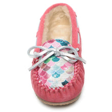 Load image into Gallery viewer, Minnetonka Cassie Suede - Children's Slipper
