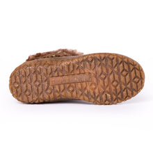 Load image into Gallery viewer, Minnetonka Everett 2 - Women's Boots