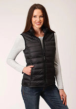 Load image into Gallery viewer, Roper Horizontal Quilted Down Vest (Black) - Women's Vest