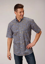 Load image into Gallery viewer, Roper 1556 Valley Paisley (Brown) - Men's Short Sleeve Shirt