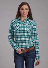 Load image into Gallery viewer, Roper 2206 Unlined Flannel (Green) - Women's Western Shirt