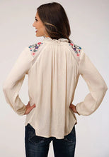 Load image into Gallery viewer, Roper 1293 Crinkle Rayon (White) - Women's Western Blouse