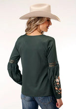 Load image into Gallery viewer, Roper 1792 Poly Crepe (Grey) - Women's Western Blouse