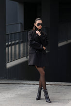Load image into Gallery viewer, Andie Cashmere Wool Blend Blazer in Black