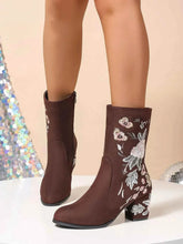 Load image into Gallery viewer, Floral Embroidered : Block Heel Boots