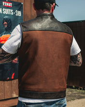 Load image into Gallery viewer, Gunner Men's Leather Motorcycle Vest (Limited Edition)