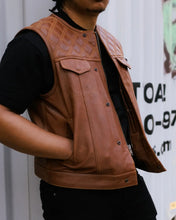 Load image into Gallery viewer, Dust Devil Men's Motorcycle Leather Vest (limited edition)