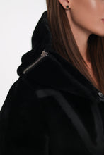 Load image into Gallery viewer, Genuine Shearling Lamb Leather ⇆ Reversible Coat