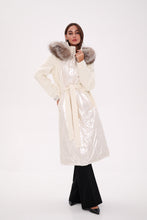 Load image into Gallery viewer, Saga® Furs Silver Fox Wool Alpaca Freudenberg Comfortemp® Coat