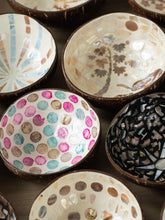 Load image into Gallery viewer, HANDMADE NATURAL SHELL COCONUT BOWL DECOR