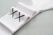 Load image into Gallery viewer, 1 Pair New Unisex Combed Out Of Pure Cotton Sports Socks Breathable Compression Long Solid Black White Socks Summer Winter Middle Tube Warm Socks For Men And Women