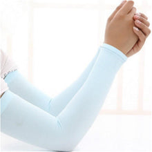 Load image into Gallery viewer, 1 Pair Unisex Cool Cycling Sleeve Sport Cooling Arm Sleeves Anti-sunburn Sunscreen UV Sports Fitness Sun Protection Arm Women Sleeves Cooling Arms Men Sports Safety Sleeves Long Soft Tennis Arm Cover