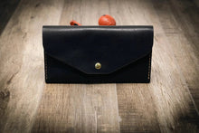 Load image into Gallery viewer, Badge Clutch Wallet - Black