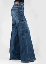 Load image into Gallery viewer, Tin Haul 870 Claire Cargo Wide Leg ( Denim Medium Wash )- Women's Jeans