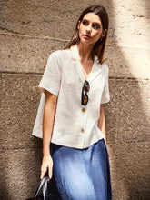 Load image into Gallery viewer, 100% Linen Button-Up Short Sleeve Shirt ORENDA