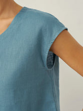 Load image into Gallery viewer, 100% Linen V-Neck Cap Sleeve Crop Top FRESSA
