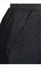 Load image into Gallery viewer, Women's Elastic Waist Pull On Jeans in Denim & Twill - Soft & Lightweight with a bit Stretch