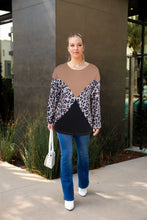 Load image into Gallery viewer, Color Block Ribbed Knit Sweater