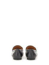 Load image into Gallery viewer, Tod's Women Leather Loafer