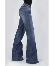 Load image into Gallery viewer, Stetson 214 Trouser Fit w/ Diagonal Pieced Pocket- Women's Jeans