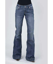 Load image into Gallery viewer, Stetson 214 Trouser Fit w/ Diagonal Pieced Pocket- Women's Jeans