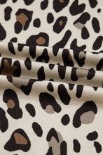Load image into Gallery viewer, Leopard Wide Leg Cropped Pants