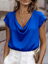 Load image into Gallery viewer, Women's Short-Sleeve Turtleneck Top – Loose Fit Casual Pullover