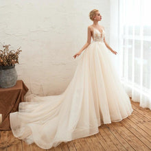 Load image into Gallery viewer, Starry Sky Luxury ig Tail Is Thin Baeakless Dream Master Wedding Dress