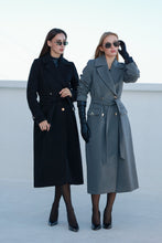 Load image into Gallery viewer, Alaska Classic Cashmere Blend Overcoat in Black