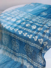 Load image into Gallery viewer, Artisanal 100% Linen Wax-Dyed Scarf
