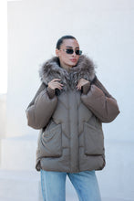 Load image into Gallery viewer, Genuine Fur Trim Down Fill Coat