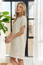 Load image into Gallery viewer, Applique Round Neck Short Sleeve Shift Dress – Timeless & Elegant Round Neck Shift Dress with Sophisticated Applique Detailing for Versatile Day-to-Night Wear