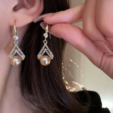 Load image into Gallery viewer, Fashion Water Drop Pearl Earrings - Trendy All-Match Accessories
