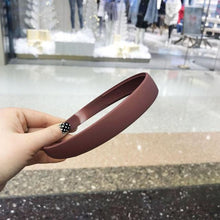 Load image into Gallery viewer, 1PC Plastic Fashion Frosted Wide Headband Hair Band Headwear Bezel Hair Accessories For Woman Satin Covered Resin Hairbands Gorgeous Hair Accessories For Women