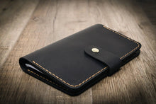 Load image into Gallery viewer, Leather Field Notes Cover - Black