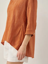 Load image into Gallery viewer, 100% Linen Round Neck Artistic Stripe Top FLORENCE