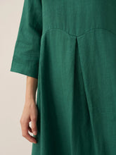 Load image into Gallery viewer, 100% Linen Bateau Neck Pleated Maxi Dress