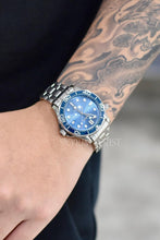 Load image into Gallery viewer, Mod Seamaster Silver Blue