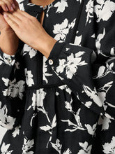 Load image into Gallery viewer, 100% Linen Floral Printed Gathered Pullover Top AMIYA
