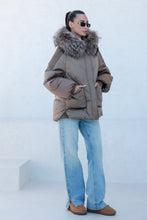 Load image into Gallery viewer, Genuine Fur Trim Down Fill Coat