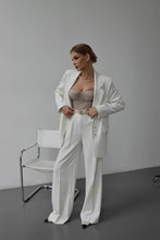 Load image into Gallery viewer, Belle Premium Blazer