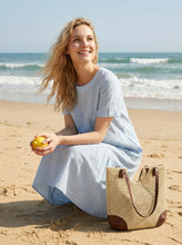 Load image into Gallery viewer, Woven Hollow-Out Shoulder Tote Bag