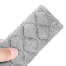 Load image into Gallery viewer, 2pcs Seat Belt Covers Fuzzy Seat Belt Pads for Shoulder Soft Comfy Soft Velvet Car Shoulder Pad For Adults Youth Kids Car Truck SUV Airplane Backpack Straps Car Seat Belt Pad Belt Strap Covers for Car