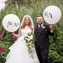 Load image into Gallery viewer, 2pcs/lot Good Quality 36inch Round White and black Print Mr&Mrs Latex Balloons For Happy Wedding And Valentine's Day