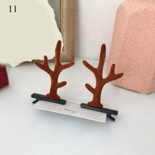 Load image into Gallery viewer, 2pcs/set Christmas Hair Clips For Girls Cute Deer Ear Hairpins Hairgrips Kids Christmas Antler Hairpin Barrette Fashion Hair Accessories For Women
